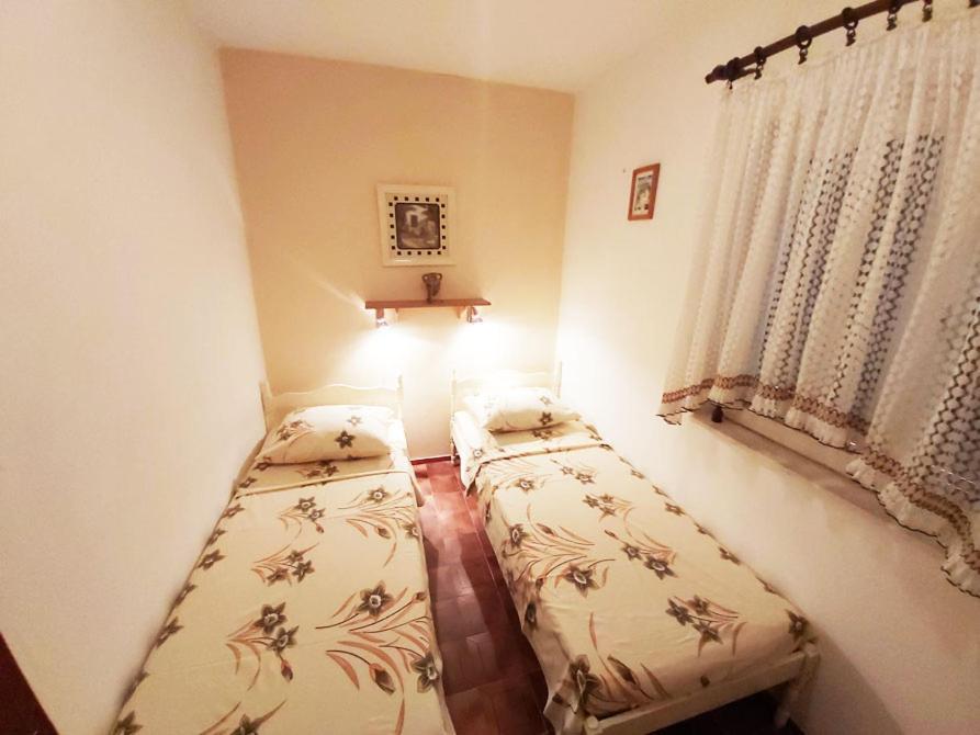 Apartments Carmen Vinišće Eksteriør billede